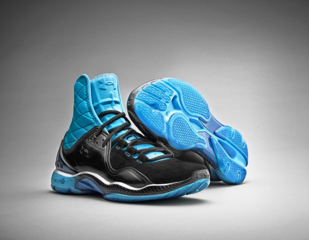 UA_Cam_Highlight_Pair_Blue Heat_Black_Metallic Silver - STACK