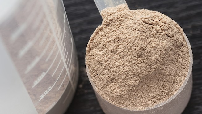 4 Muscle-Building Supplements That Don't Work