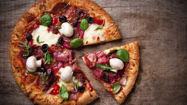 Building a Healthy Pizza: Tips and Recipes