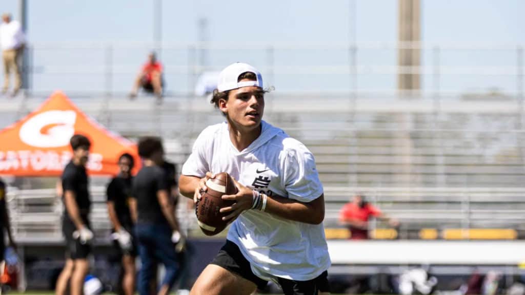 Photo via: https://www.widerightnattylite.com/2021/4/9/22373998/3-star-quarterback-rocco-becht-commits-to-iowa-state