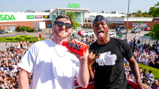 Logan Paul and KSI launching new Prime Hydration energy drink in the UK in front of massive crowd