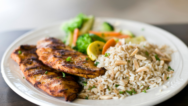 What to Eat Before a Workout to Lose Weight and Gain Muscle